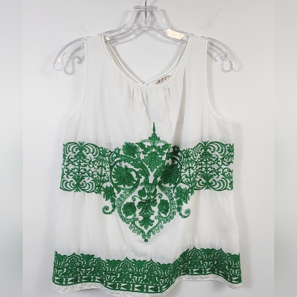 Max Studio Specialty Product Women's White Green Embroidered Women's Top, sz SM - Picture 12 of 12